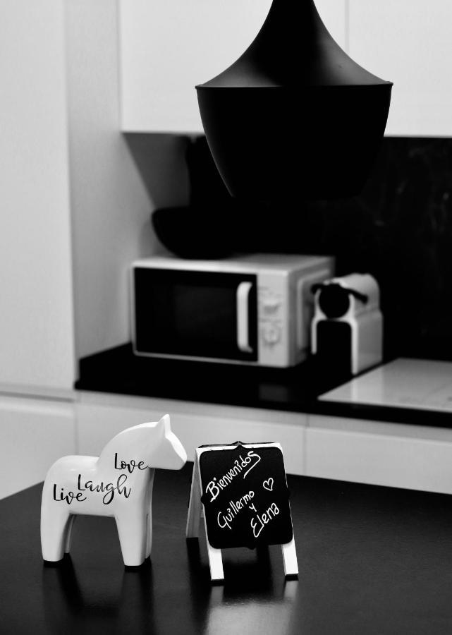 Black And White Suitte "Plaza" Ноха Экстерьер фото